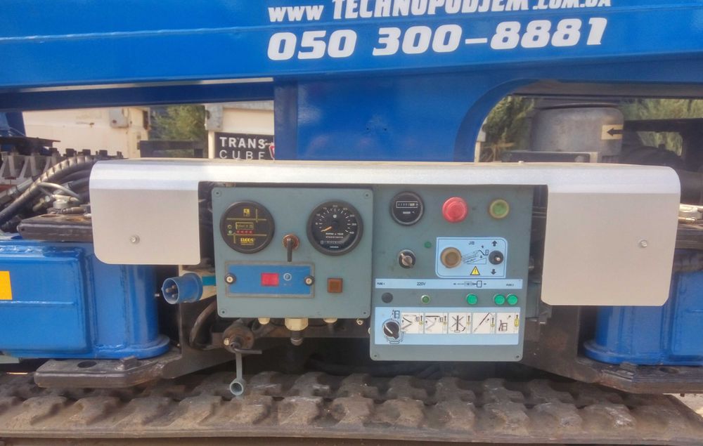 самохідний гусеничний підйомник Bluelift C21/11 б/у