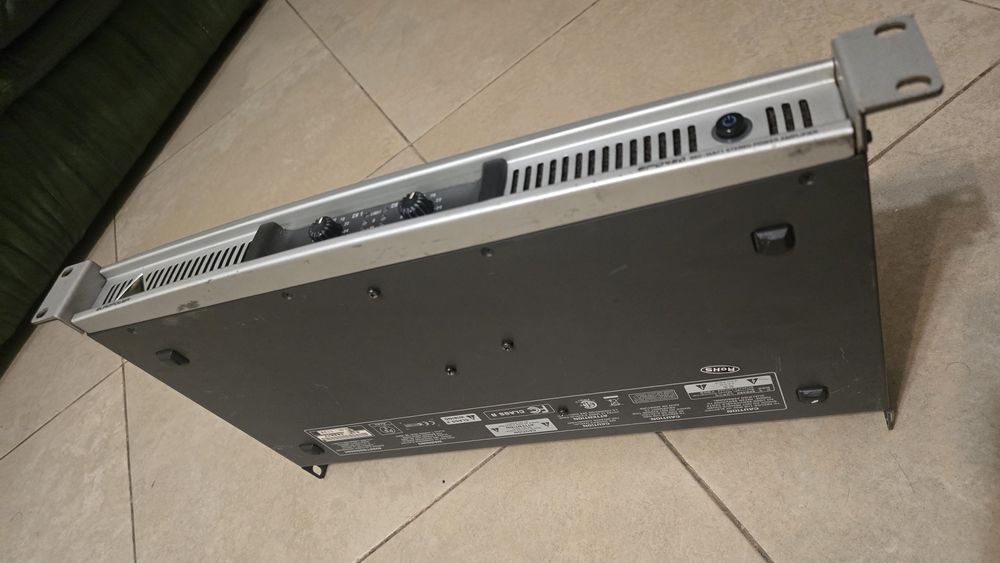 Amplificador Behringer EPQ450