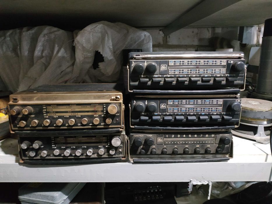 Продам радиоприемники Урал авто2.