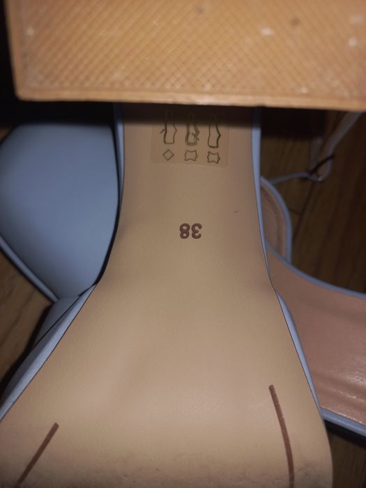 Błękitne buty r.38