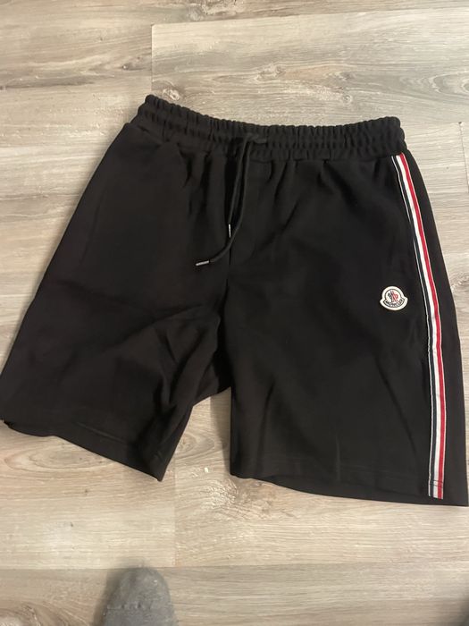 Calcoes Moncler tamanho M