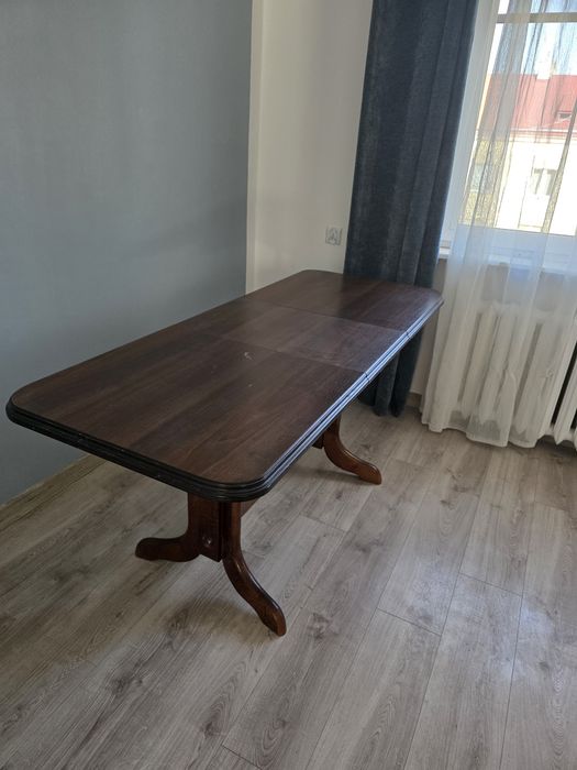 Stół rozkładany, regulowana wysokosc