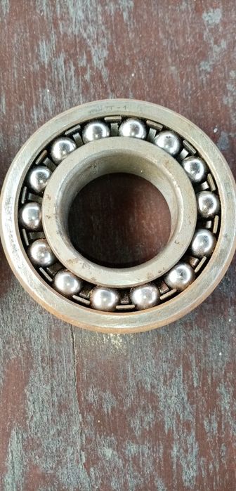 Sprzedam dwa łożyska