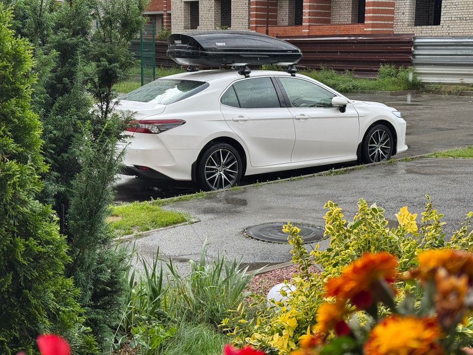 б.у. поперечины Toyota і Lexus багажник как THULE