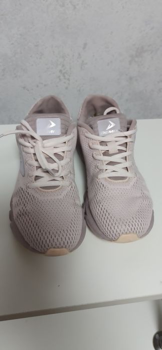 Красовки женские.