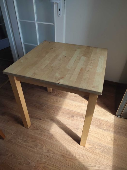 Stół drewniany kwadratowy Ikea
