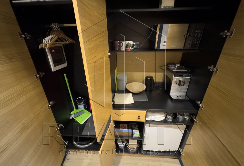 Офис с мебелью и генератором, 55 м², 11 этаж, 750 $