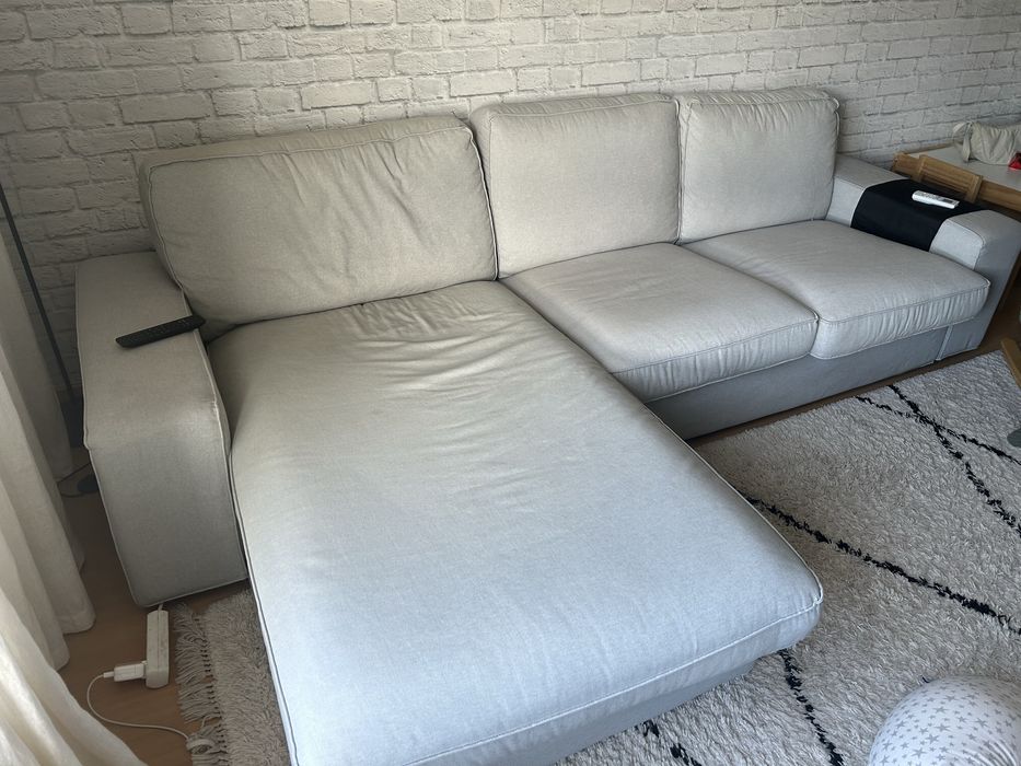 Sofá com chaise long IKEA Kivik