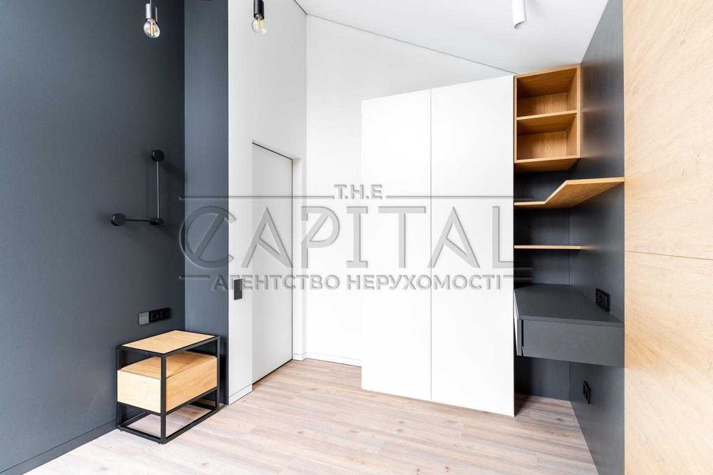 Продаж будинку, таунхаус, закрите КМ, Рожни