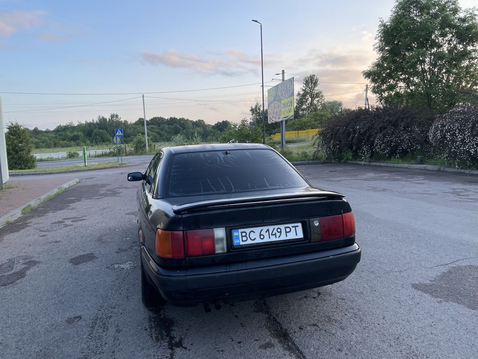 Продам ауді 100с4