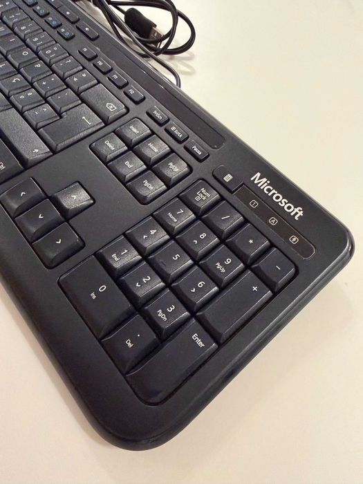 Teclado Microsoft Wired Keyboard 600 USB – Impecável