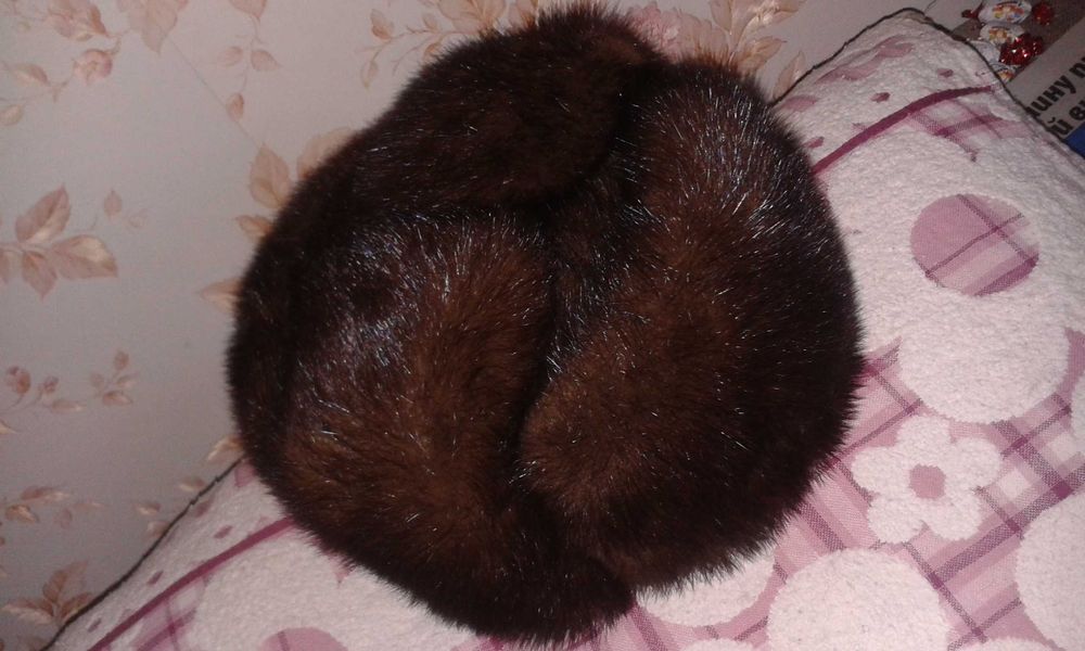 норковая шапка .