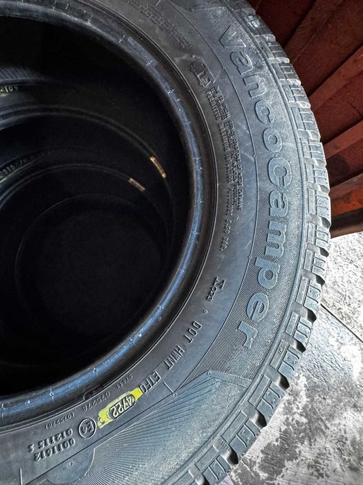 215/70 R15С  Continental VancoCamper шини літо