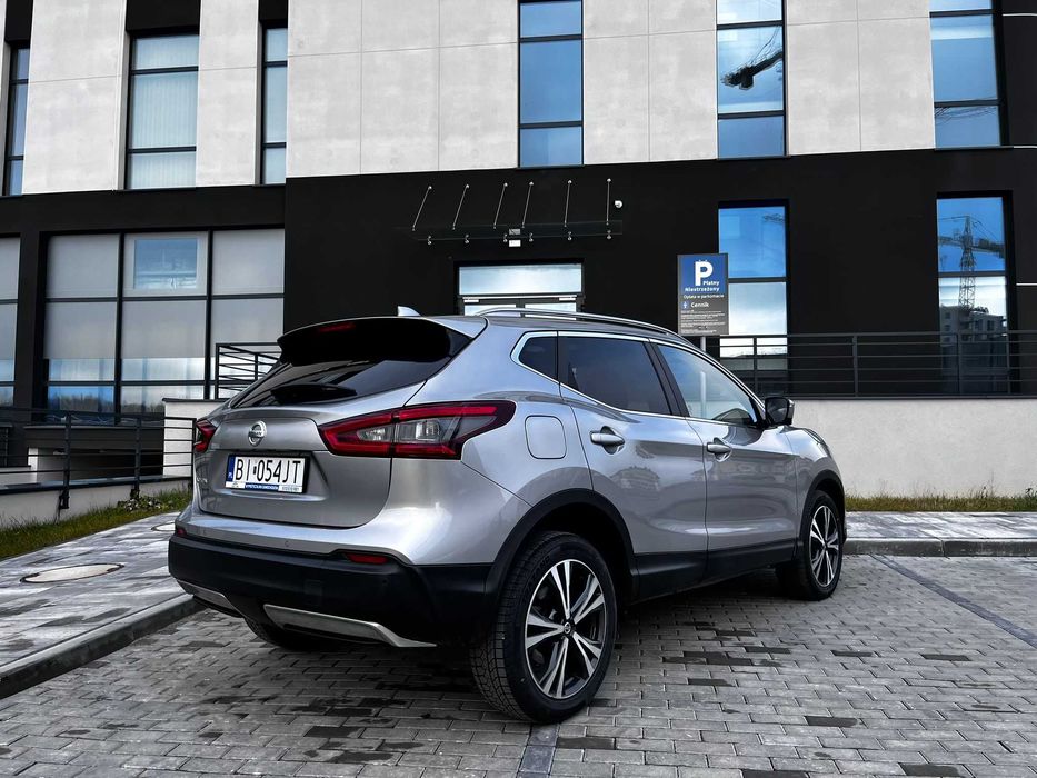 Wynajem samochodów, wynajem auta, wypożyczalnia-Nissan QASHQAI AUTOMAT