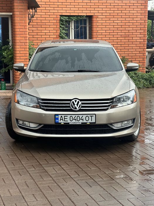 Volkswagen PASSAT 2014