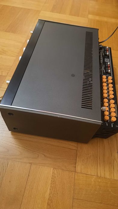 Wzmacniacz Sansui Au-7700