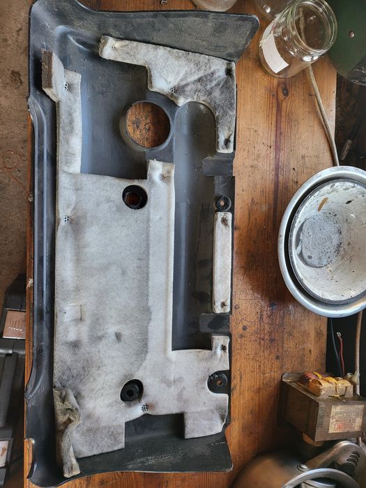 Osłona na silnika toyota