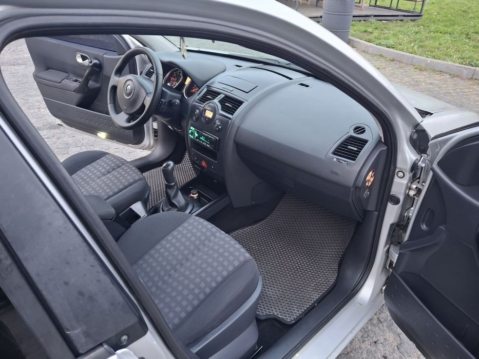 Renault Megane 2 универсал 1.6 газ/бензин
