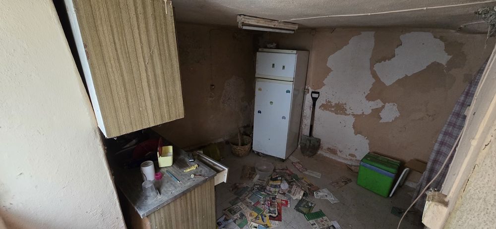 Casa r/c e 1° andar em Orca