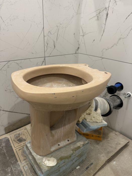 Унітаз будівельний