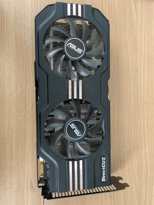 ASUS NVIDIA GeForce GTX 560Ti 1ГБ GDDR5 | АРТЕФАКТЫ