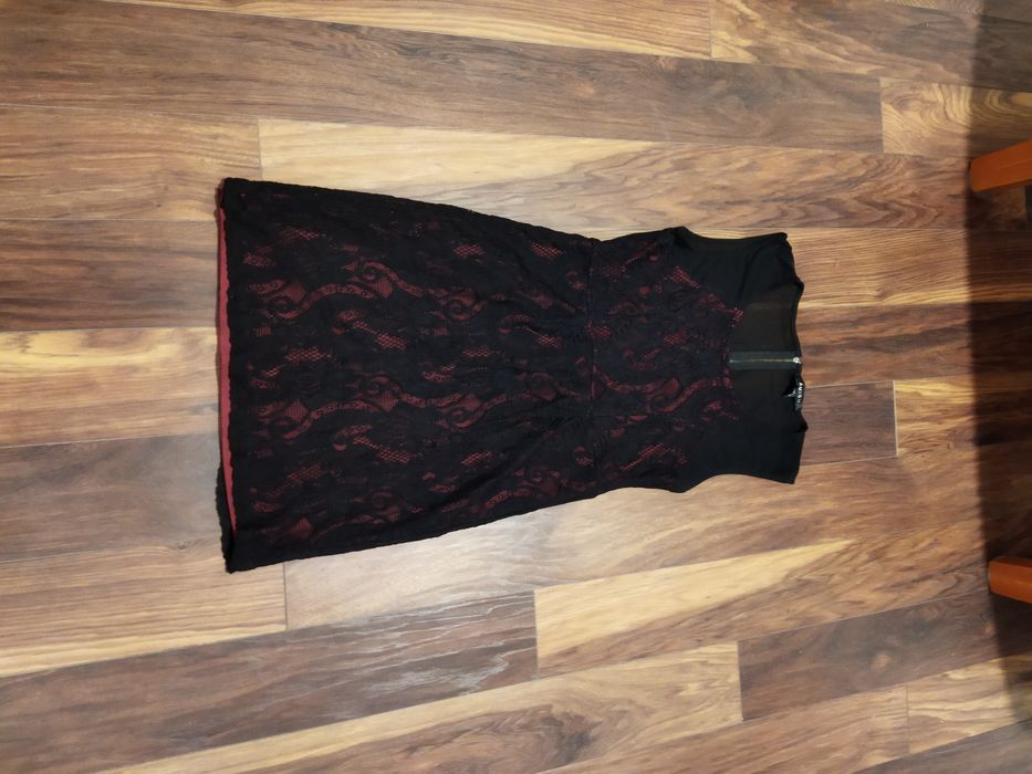 Sukienka L koronkowa Amisu