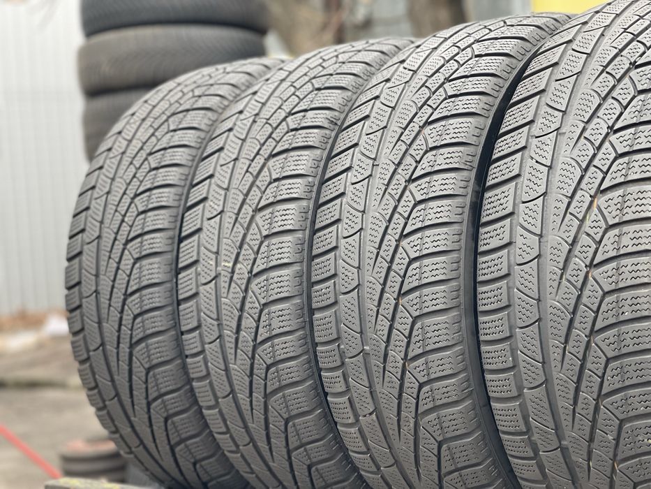 Шини Зимові 4шт 215/65 R16 Pirelli Sottozero Winter 210