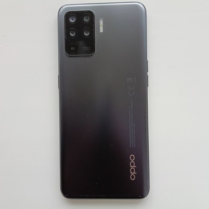 Продам смартфон OPPO RENO 5
