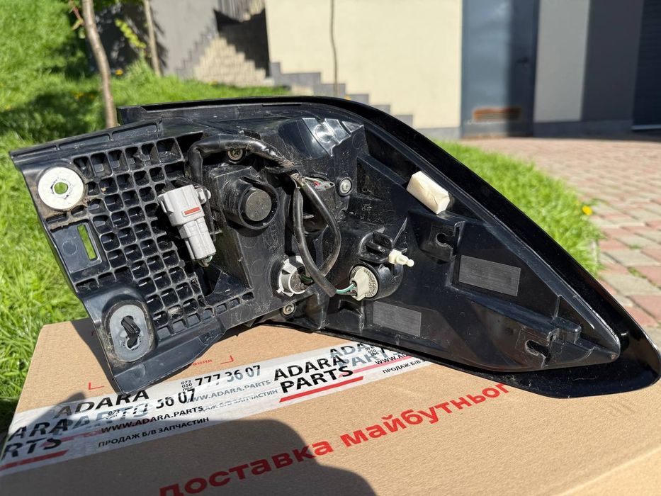 84912AN02A Плафон правий задній зовнішній subaru outback 2020