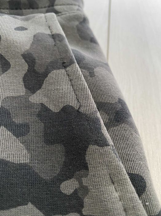 NIKE Tech Fleece r.M oryginalne spodnie sportowe męskie