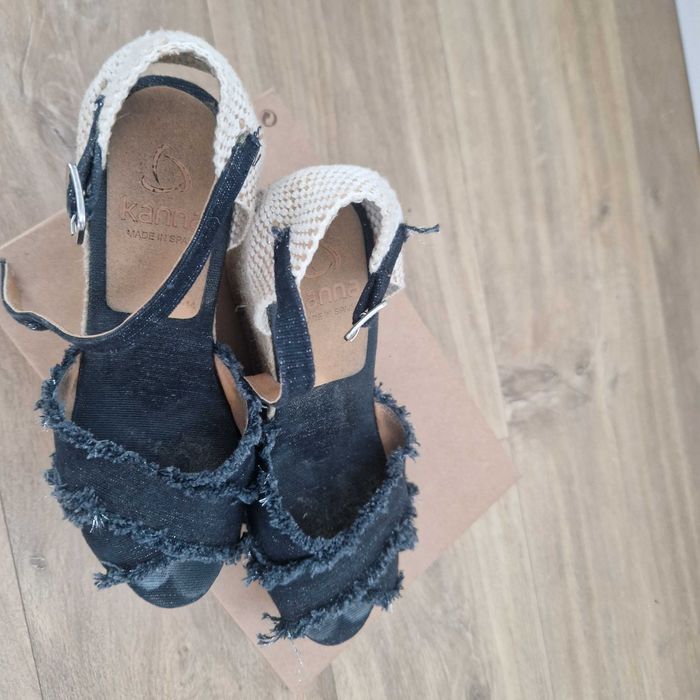 Buty sandały na koturnie KANNA rozm. 39