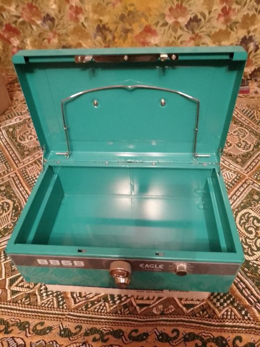 Продам металлический мини сейф