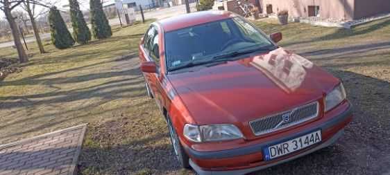 Volvo S 40  1731 cm3 1999 rok