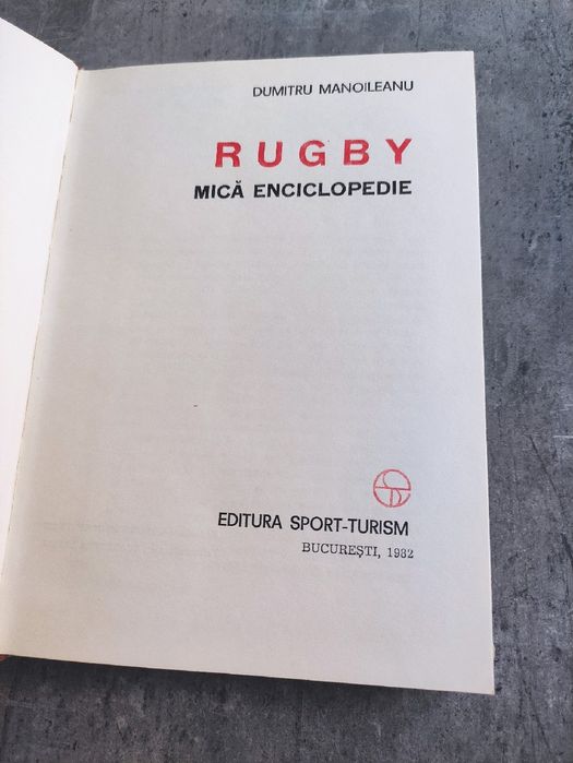Książka Rugby 1982r.
