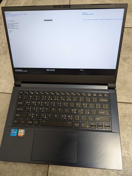Novacustom Clevo V40 laptop coreboot linux opensource i5/32GB/500GB