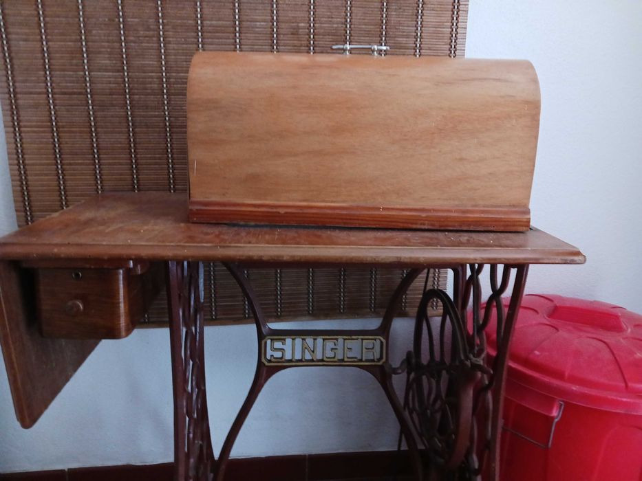 Maquina de costura SINGER