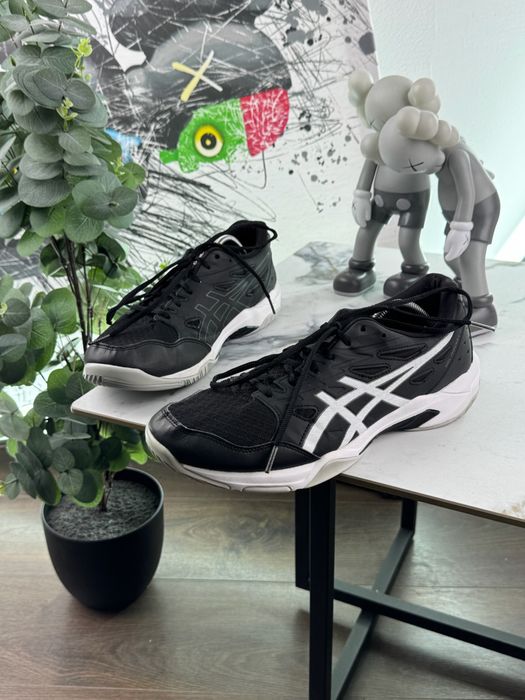 Кросівки Asics Gel Rocket 44.5 розмір Е14464
