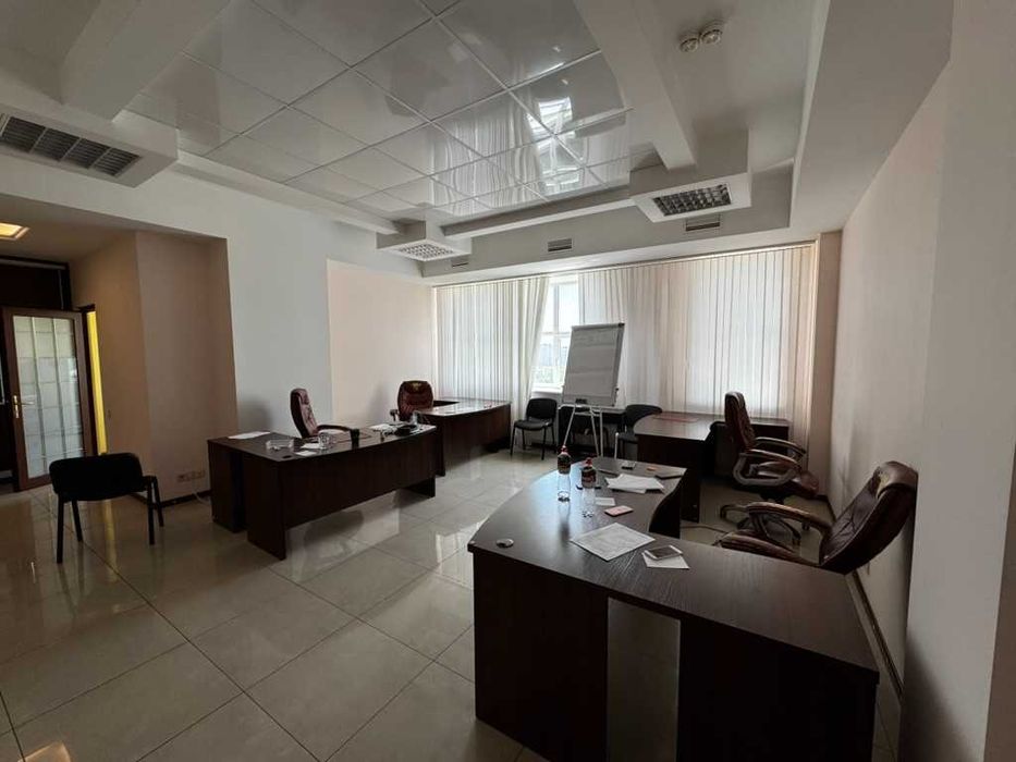 Продаж шикарний офіс у центрі Дніпра — 170 м², ЖК «Славія»