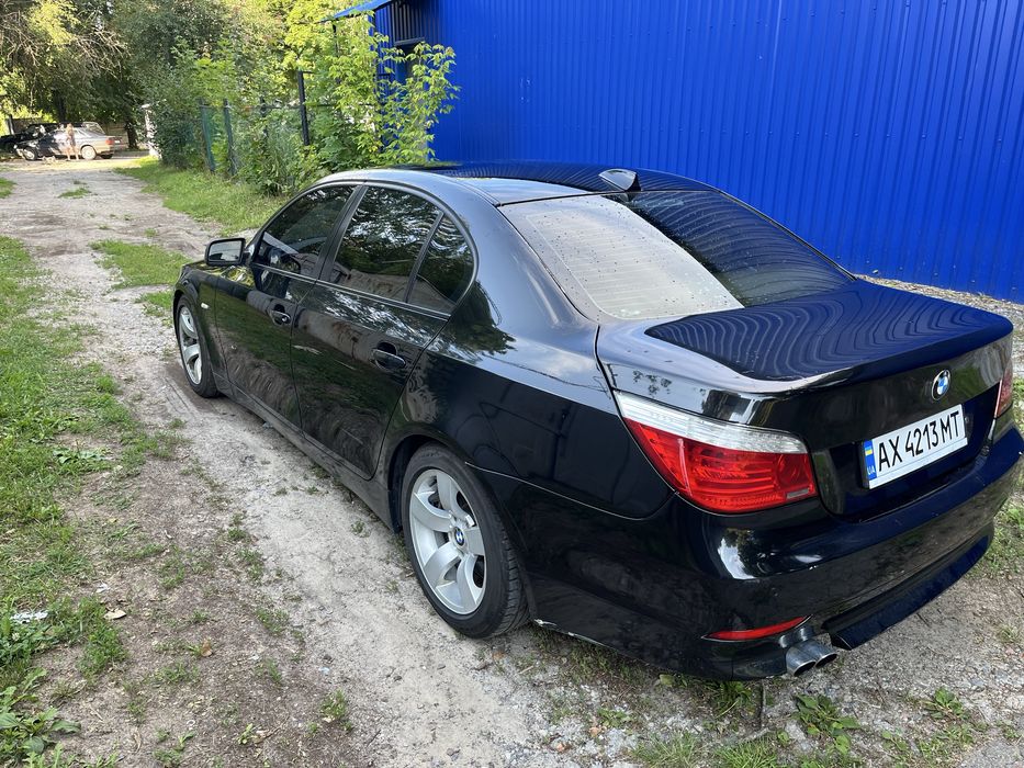 Продаю BMW E60 2003