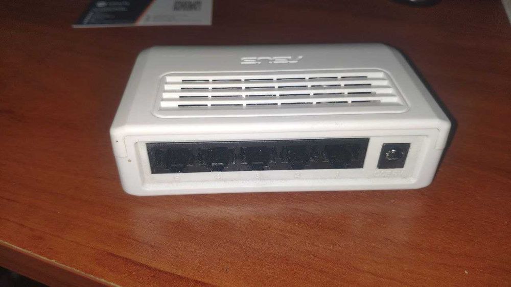 Мережевий комутатор Asus GX1005B