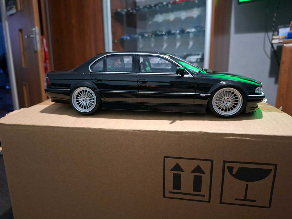 BMW E38 740iL Low Stance 1:18 OttO OT1150