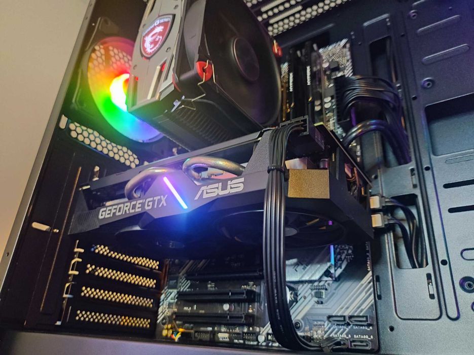 PC Gaming i3 10100F • GTX 1660 Super • 16GB 2400MHz • 256GB SSD + 1TB HDD • FRGB