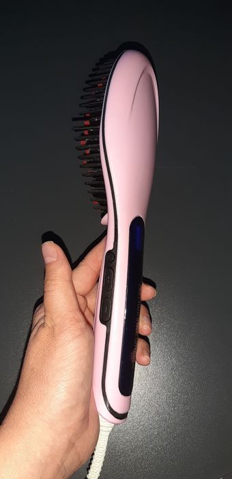 Гребінець-вирівнювач для волосся