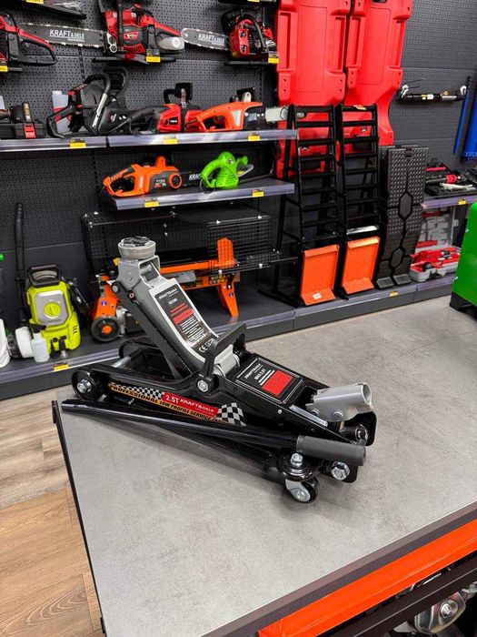 Автомобільний домкрат підкатний гідравлічний низькопрофільний  2,5 т