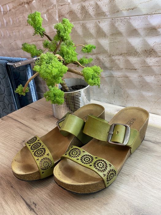 Sandały na koturnie Pinks, r. 39