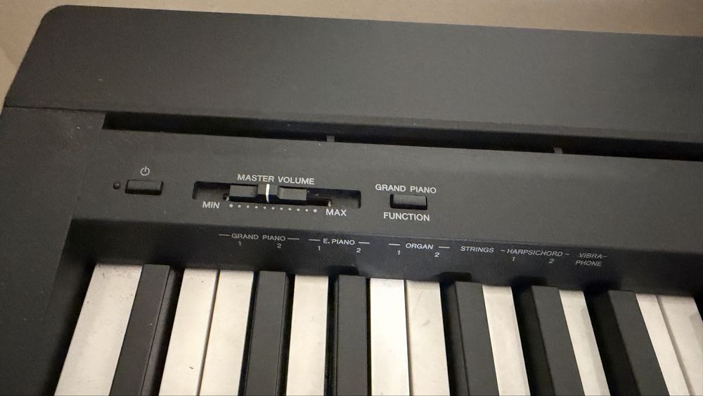 Piano Yamaha Digital P45