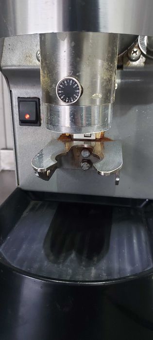 Кавомолка NUOVA SIMONELLI MYTHOS PLUS (Італія) кофемолка