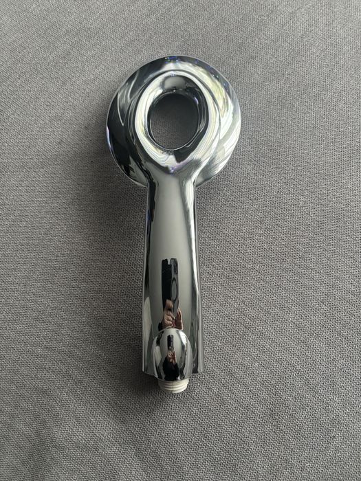 Dwie Słuchawki prysznicowe,chrom.