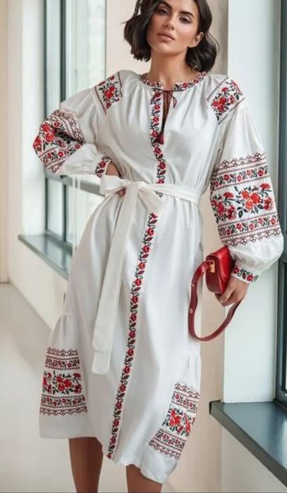 Продам вишиту сукню