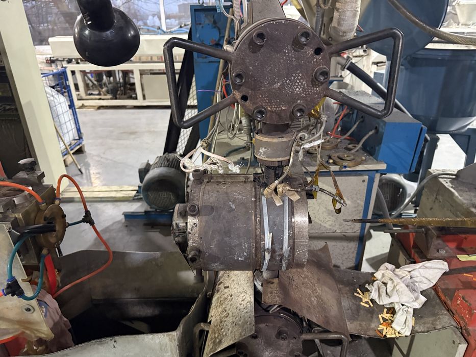 Екструдер - 2 шнека co - extrushon